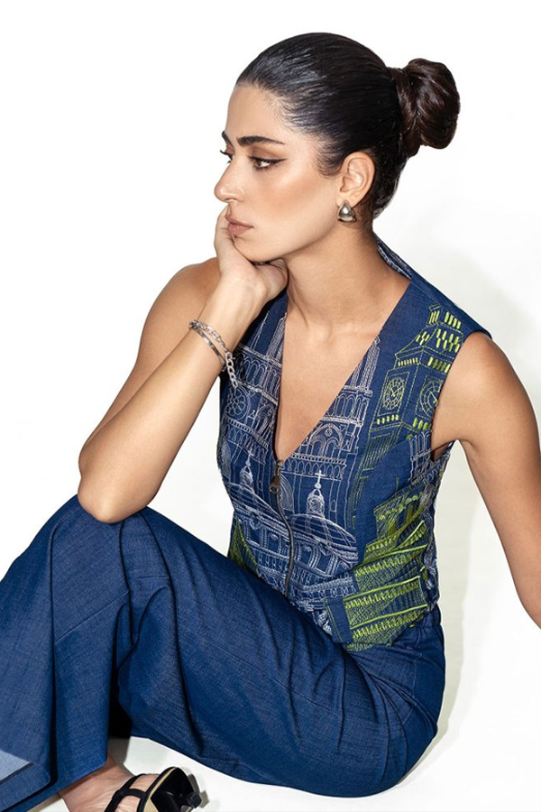 Luxury architectural embroidered denim vest and wide-leg trousers set in blue