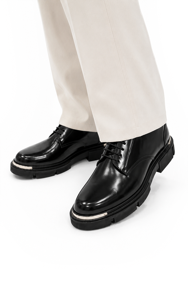 Caelric Metal-Trim Derby Shoes top view with silver DELJIO insole logo