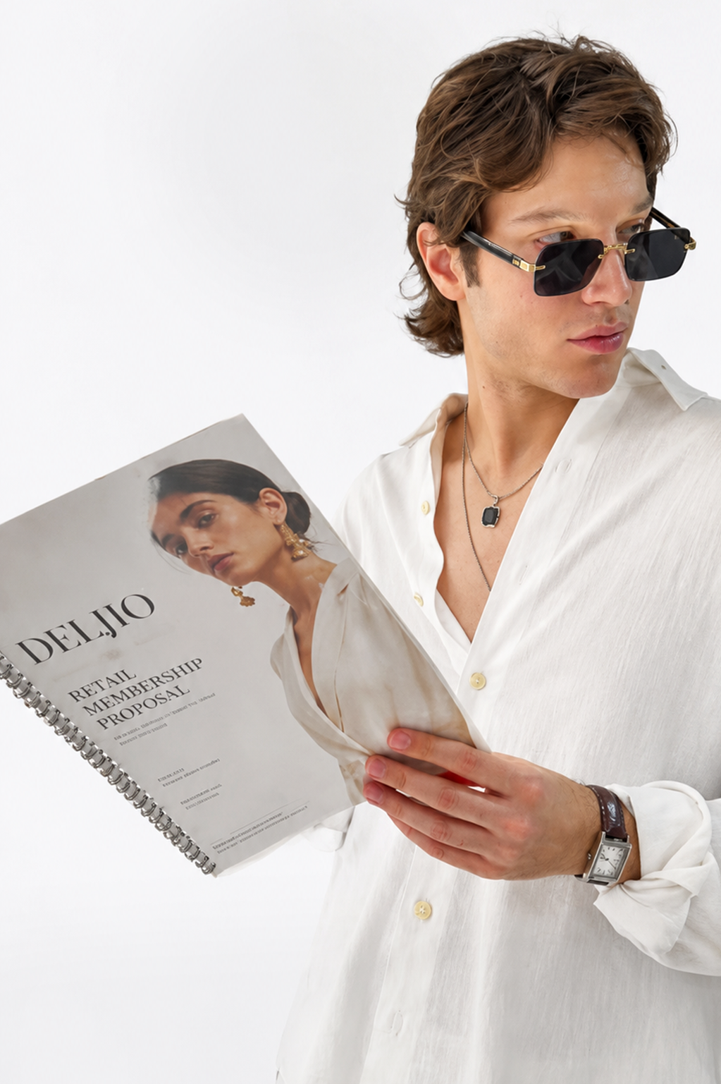 Saemi Signature Varell Linen Shirt in black with engraved metal buttons